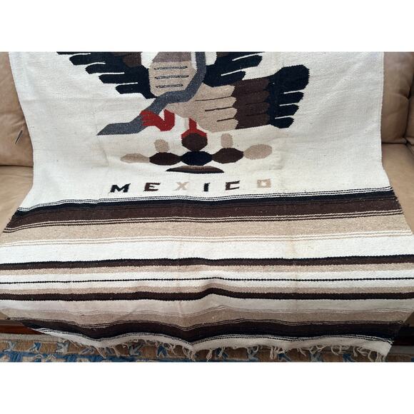 Large Authentic Mexican Baja Beach Blanket Aztec Crested Caracara - Picture 3 of 5